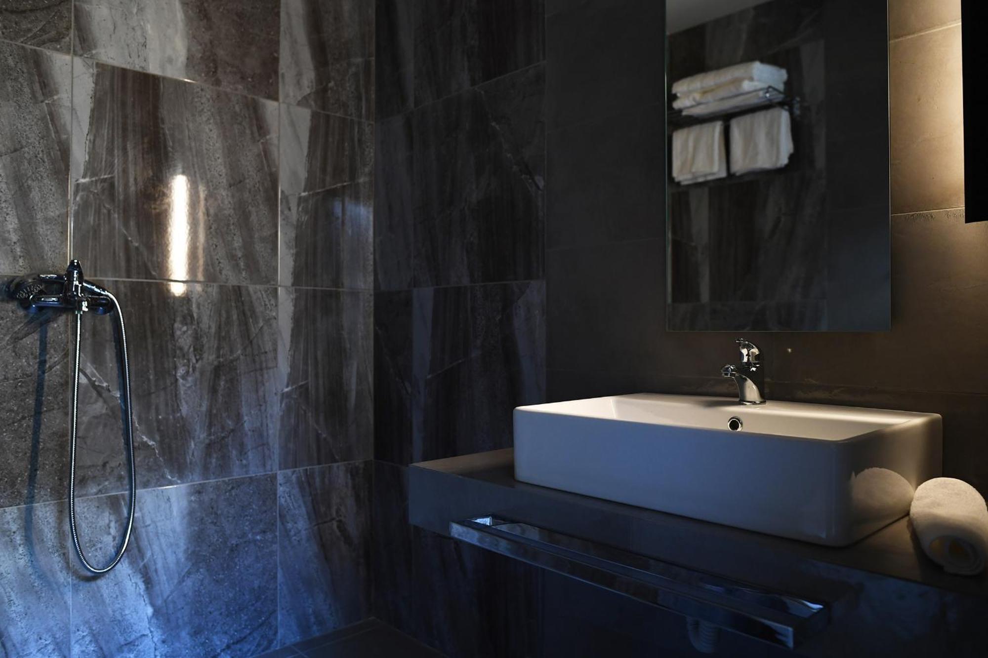 Avenue Luxury